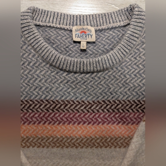 Men's Multicolor Patterned Sweater - Picture 8 of 9